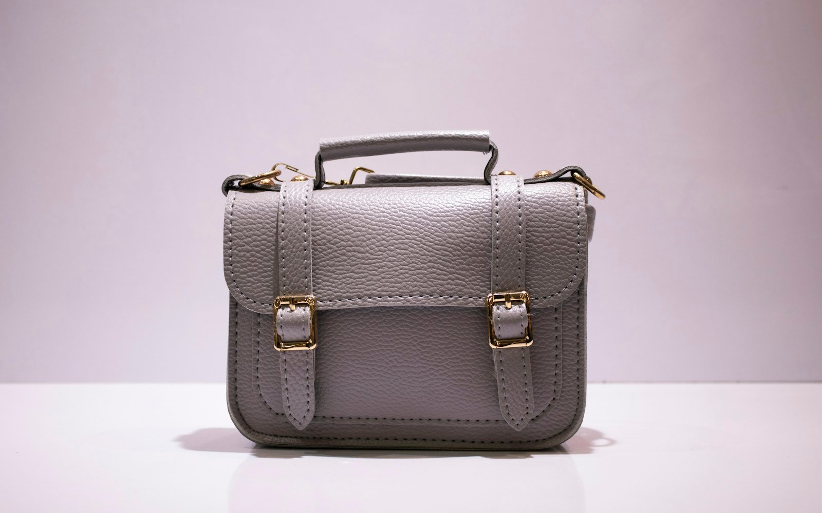 Clair Top Handle