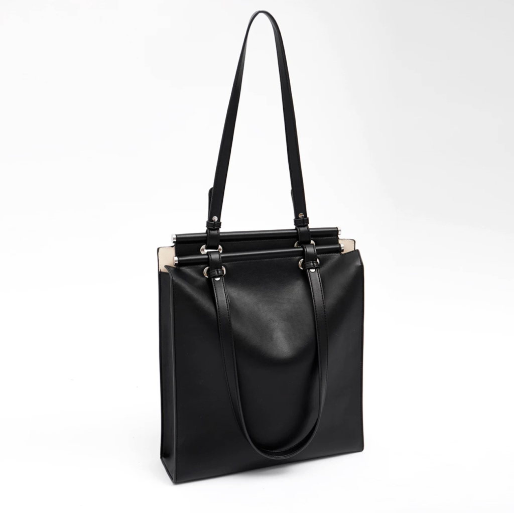 Vertical version of envelope commuter bag